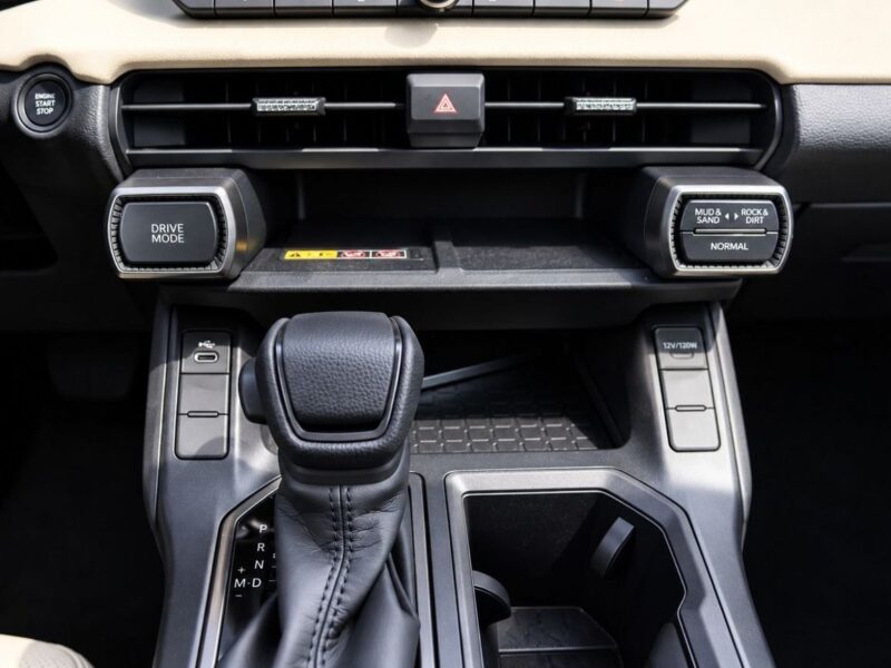 2026 Toyota RAV 4 XLE 2.0 Litres 4 Cylinders Petrol Engine Blue Beige SUV GCC Specs Automatic