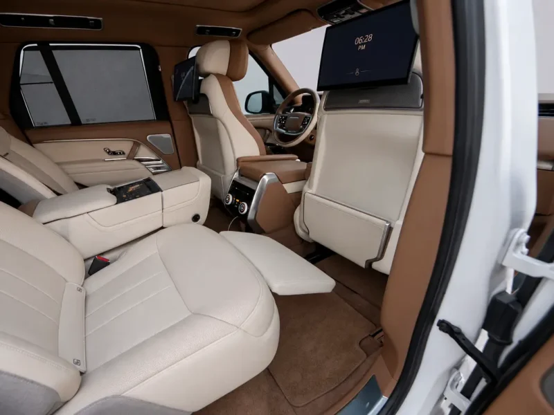2023 Land Rover Range Rover SV 8 Cylinders Petrol Engine White Beige SUV GCC Specs