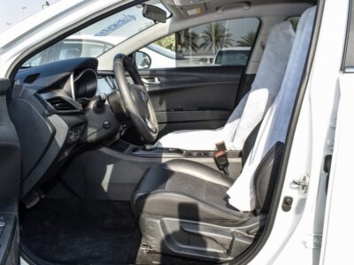 2022 Changan Eado 1.6-Liter 4-Cylinder Petrol Engine White Black Sedan Chinese Specs Automatic