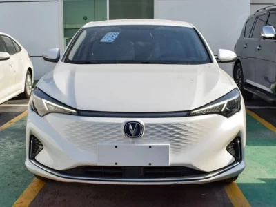 2022 Changan Eado 1.6-Liter 4-Cylinder Petrol Engine White Black Sedan Chinese Specs Automatic