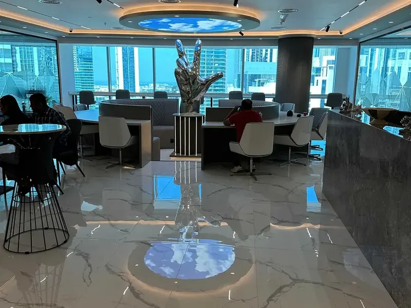 150 sqft INCUDING ALL BILLS FULLY FURNISHED MODERN OFFICE FOR RENT IN BUSINESS BAY (BK)