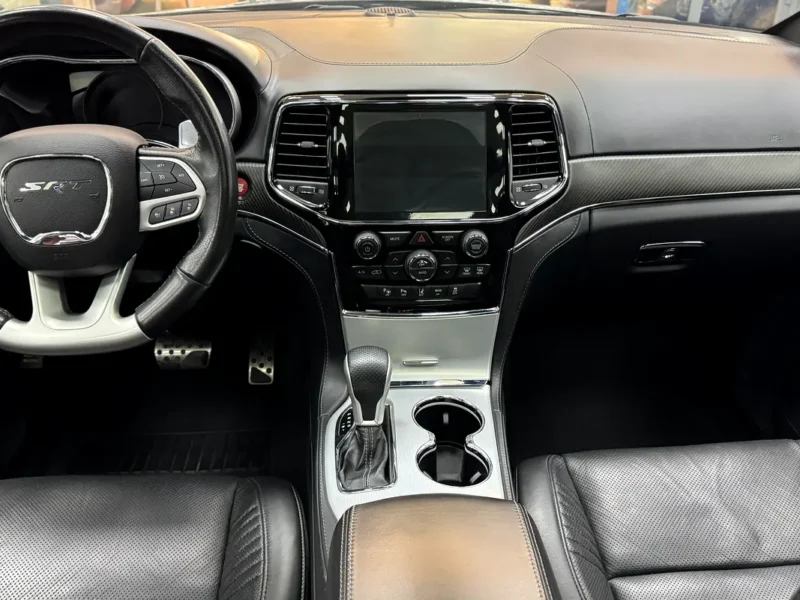 2020 Jeep Grand Cherokee SRT 6.4 Litres HEMI V8 Petrol Engine Grey Black SUV Canadian Specs
