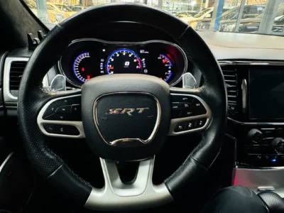 2020 Jeep Grand Cherokee SRT 6.4 Litres HEMI V8 Petrol Engine Grey Black SUV Canadian Specs