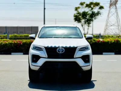 2026 Toyota Fortuner GXR 2.7 Litres 4 Cylinders Petrol Engine White Beige SUV GCC Specs