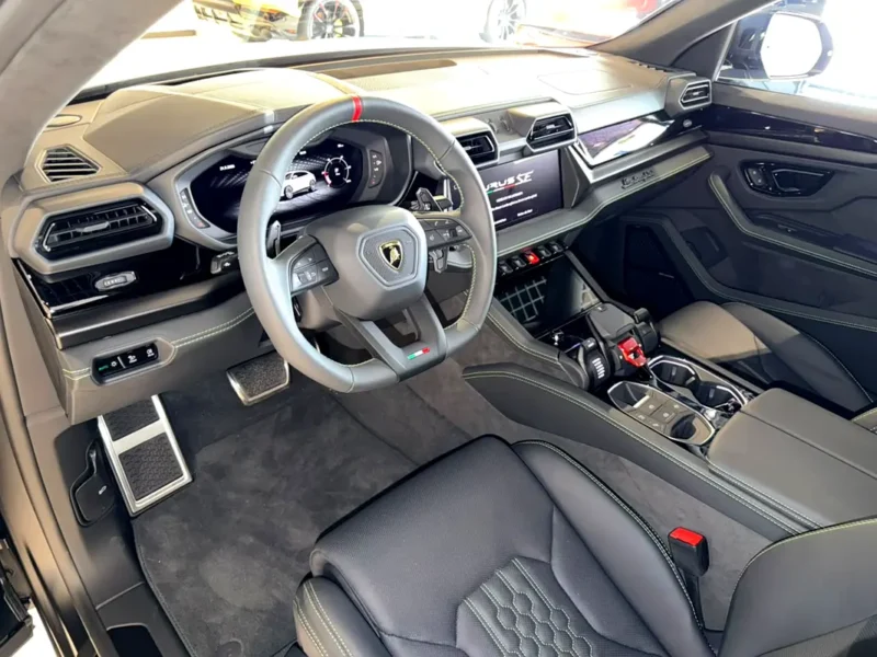 2025 Lamborghini Urus SE 8 Cylinders Petrol Engine Black SUV European Specs Automatic
