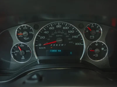 2020 Chevrolet Express LS 6.1 Litres 8 Cylinders Petrol Engine White Grey Van GCC Specs