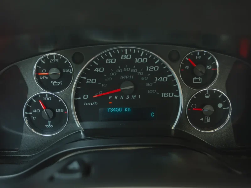 2020 Chevrolet Express LS 6.1 Litres 8 Cylinders Petrol Engine White Grey Van GCC Specs