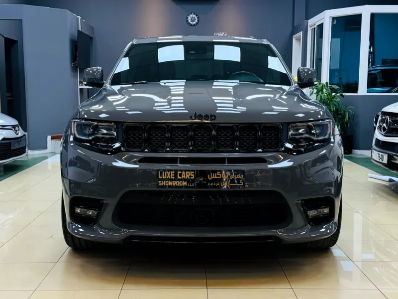 2020 Jeep Grand Cherokee SRT 6.4 Litres HEMI V8 Petrol Engine Grey Black SUV Canadian Specs