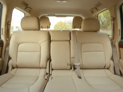 2014 Toyota Land Cruiser VXR 5.7 Litres 8 Cylinders Petrol Engine White Beige SUV GCC Specs