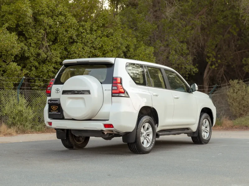2022 Toyota Prado EXR 4.0 Litres 6 Cylinders Petrol Engine White Beige SUV GCC Specs 4WD