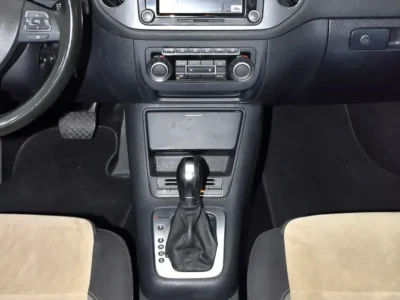 2020 Volkswagen Tiguan SEL 4 Cylinders Petrol Engine Red Beige Crossover GCC Specs Automatic
