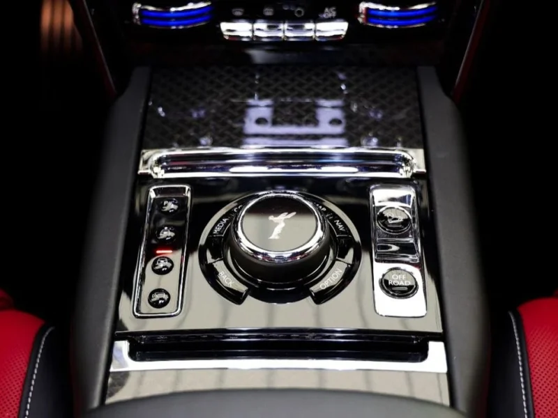 2023 Rolls Royce Cullinan BLACK BADGE 6.8 Litres V12 Petrol Engine Nardo Grey Red SUV GCC