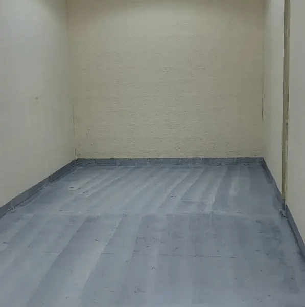245 sqft Al Quoz 3 SMALL GROUND FLOOR STORAGE UNIT FOR RENT - ONLY 1 LEFT