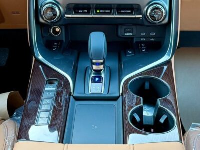 2026 Lexus LX700h SIGNATURE 3.5 Litres 6 Cylinders Hybrid Engine Grey Tan SUV GCC Specs