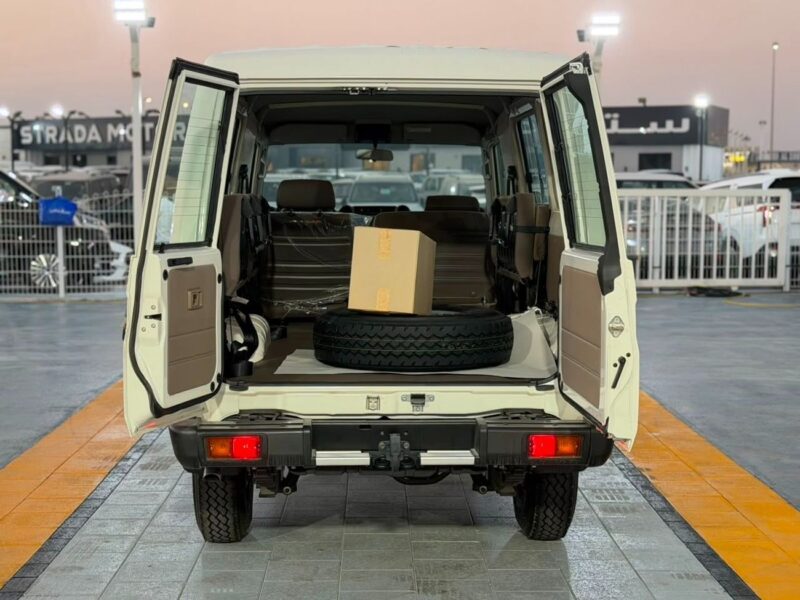 2026 Toyota Land Cruiser 70 LC 78 HARDTOP DC 4.0 Liters V6 Petrol Engine MT White Tan SUV