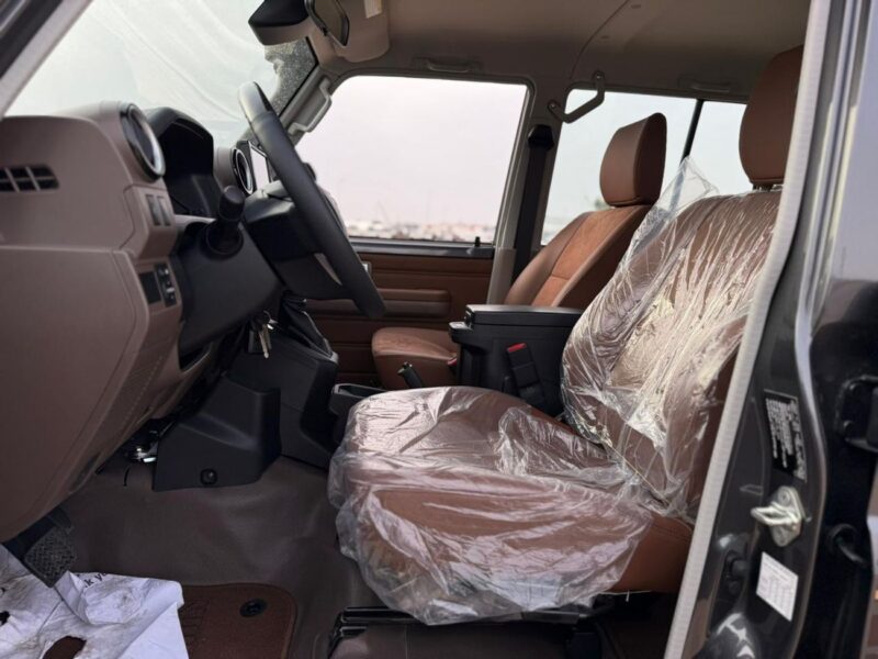 2026 Toyota Land Cruiser TOYOTA LC79 4.0L V6 DOUBLE CAB Grey Tan Pickup Truck FULLY LOADED