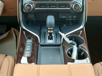 2026 Lexus LX700h SIGNATURE 3.5 Litres 6 Cylinders Hybrid Engine Silver Tan SUV GCC Specs