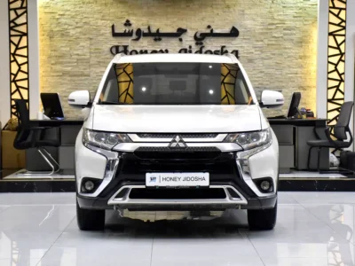 2021 Mitsubishi Outlander Midline 4 Cylinders Petrol Engine White Beige Crossover GCC Specs