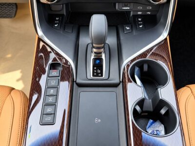 2026 Lexus LX700h SIGNATURE 3.5 Litres 6 Cylinders Hybrid Engine White Tan SUV GCC Specs