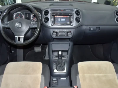 2020 Volkswagen Tiguan SEL 4 Cylinders Petrol Engine Red Beige Crossover GCC Specs Automatic