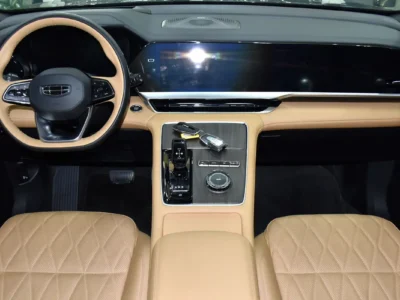 2027 Geely Monjaro GF+ 2.0 Litres 4 Cylinders Petrol Engine Grey Beige SUV GCC Specs