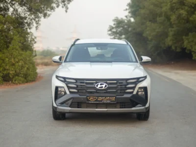 2025 Hyundai Tucson Smart 2.0 Litres 4 Cylinders Petrol Engine White Black SUV GCC Specs