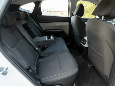 2025 Hyundai Tucson Smart 2.0 Litres 4 Cylinders Petrol Engine White Black SUV GCC Specs