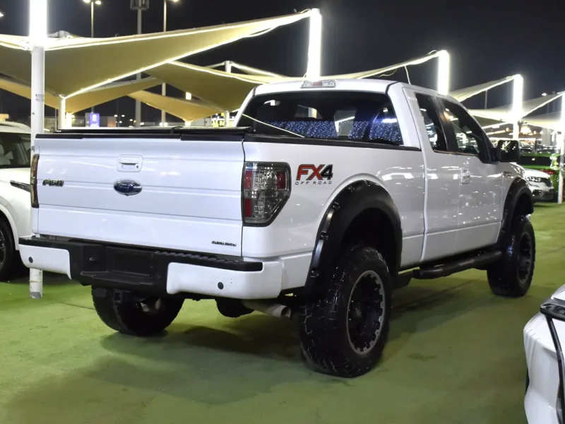 2012 Ford F-150 FX4 8 Cylinders Petrol Engine White Black Pickup Truck GCC Specs Automatic