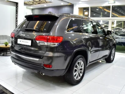 2015 Jeep Grand Cherokee Limited 6 Cylinders Petrol Engine Grey Black SUV GCC Specs