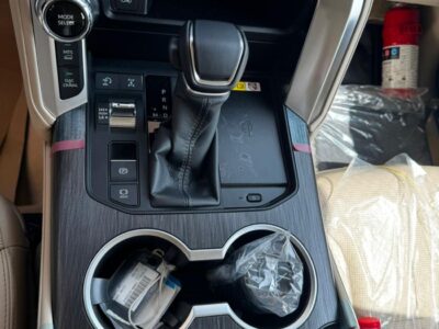 2026 Toyota Land Cruiser VXR Hybrid 3.5 Litres 6 Cylinders Engine White Beige SUV GCC Specs