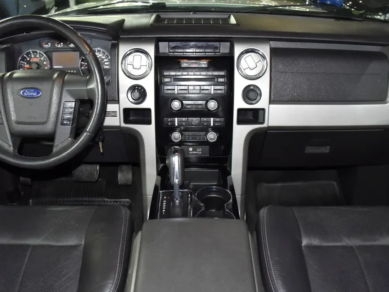 2012 Ford F-150 FX4 8 Cylinders Petrol Engine White Black Pickup Truck GCC Specs Automatic