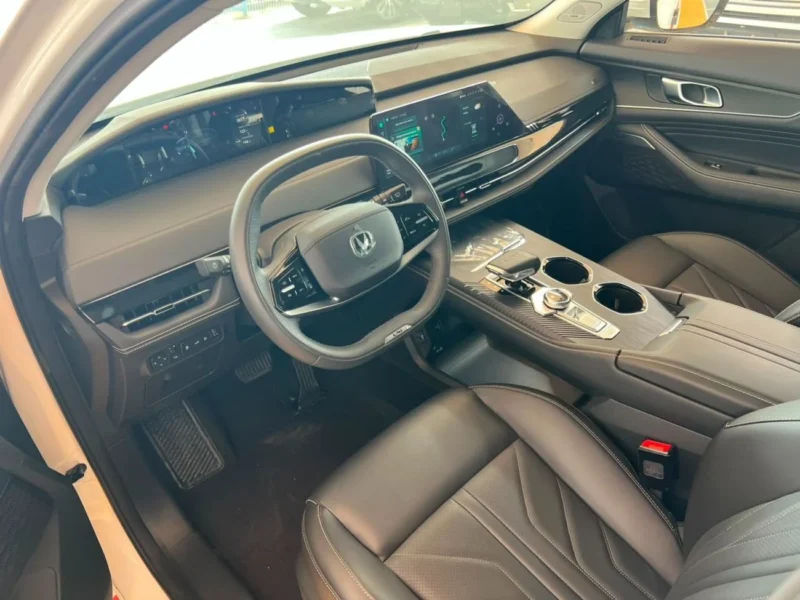 2025 Changan UNI-K LIMITED 1.5 Litres Plug-in Hybrid Engine White Black SUV Chinese Specs