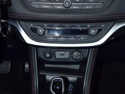 2019 JAC S3 Luxury 4 Cylinders Petrol Engine Silver Black Crossover GCC Specs Automatic