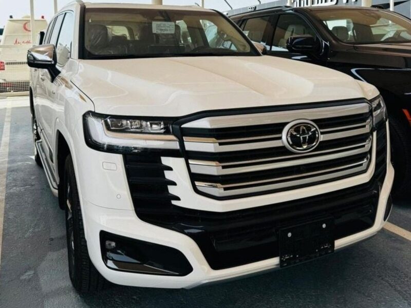 2026 Toyota Land Cruiser VXR Hybrid 3.5 Litres 6 Cylinders Engine White Beige SUV GCC Specs