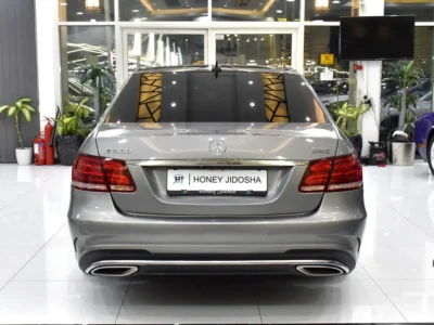 2015 Mercedes-Benz E-Class E 300 6 Cylinders Petrol Engine Grey Beige Sedan GCC Specs