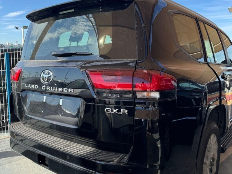 2026 Toyota Land Cruiser GXR 4.0 Litres 6 Cylinders Petrol Engine Black SUV GCC Specs