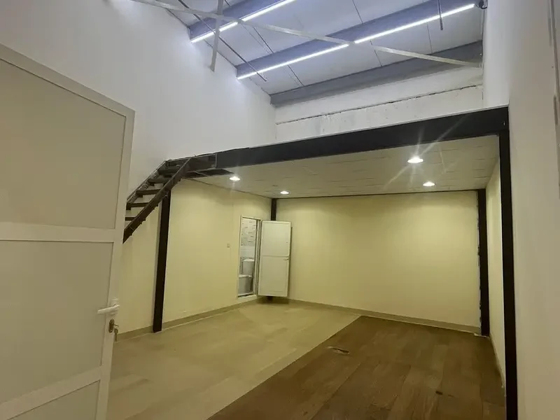 690 sqft Al Quoz 4 STORAGE WAREHOUSE WITH PERSONAL WASHROOM