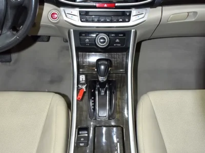 2016 Honda Accord EX 4 Cylinders Petrol Engine Burgundy Beige Sedan GCC Specs Automatic