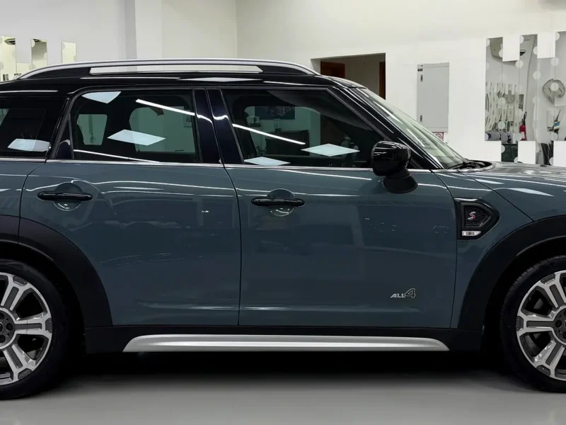 2021 MINI Countryman Cooper S 4 Cylinders Turbo Petrol Engine Grey Brown SUV GCC Specs