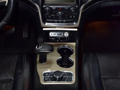 2015 Jeep Grand Cherokee Limited 6 Cylinders Petrol Engine Grey Black SUV GCC Specs