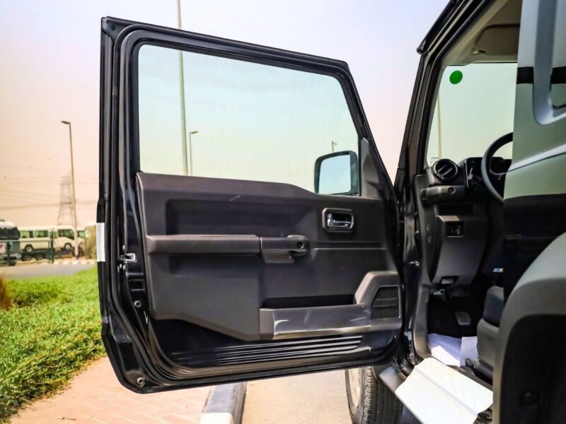 2026 SUZUKI JIMNY 3-DOOR 1.5L 4 Cylinders Petrol Engine Black - Black SUV GCC Specs