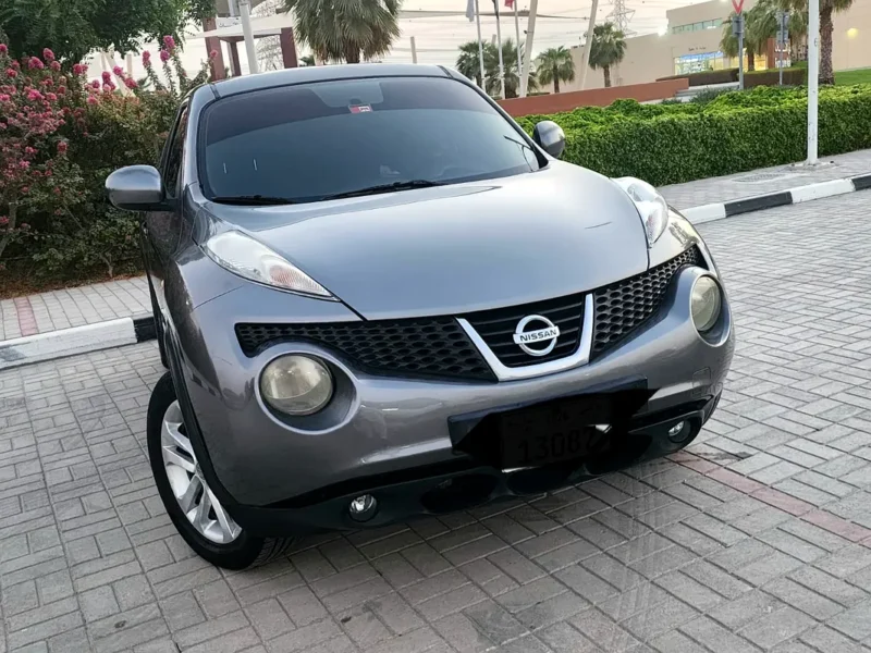 2012 Nissan Juke SV 4 Cylinders Petrol Engine Grey Black Crossover GCC Specs Automatic