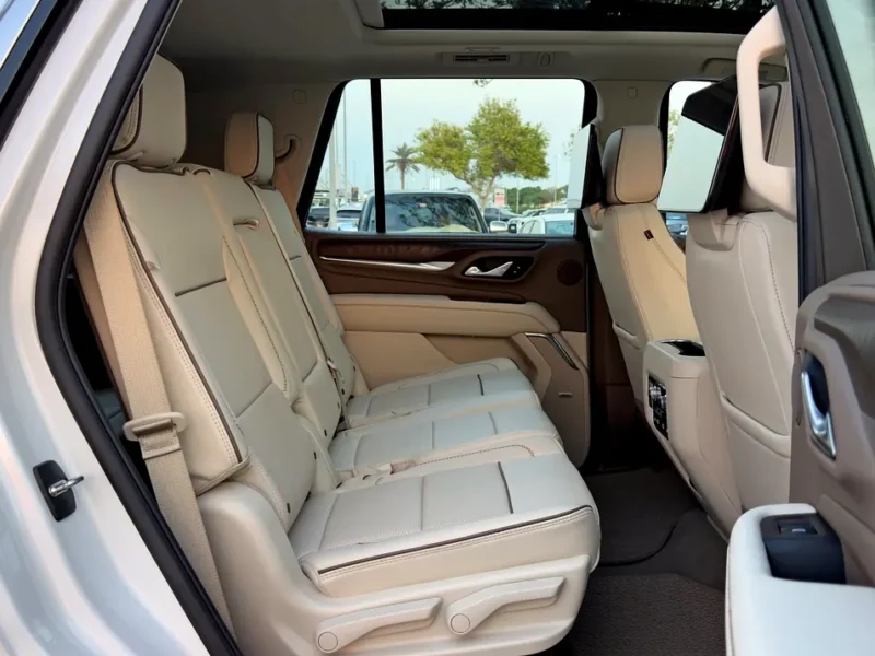 2024 GMC Yukon Denali 8 Cylinders Petrol Engine White Beige SUV GCC Specs Automatic