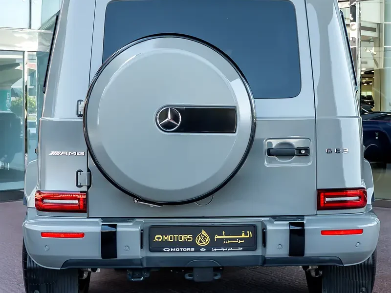 2021 Mercedes-Benz G-Class G 63 AMG 4.0 Litres V8 Biturbo Petrol Engine Grey White SUV