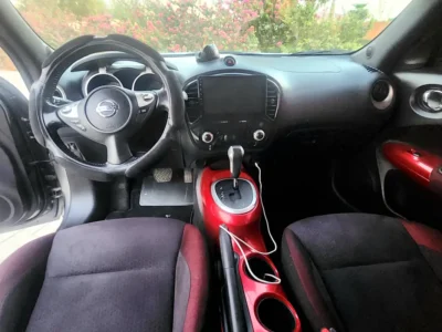 2012 Nissan Juke SV 4 Cylinders Petrol Engine Grey Black Crossover GCC Specs Automatic