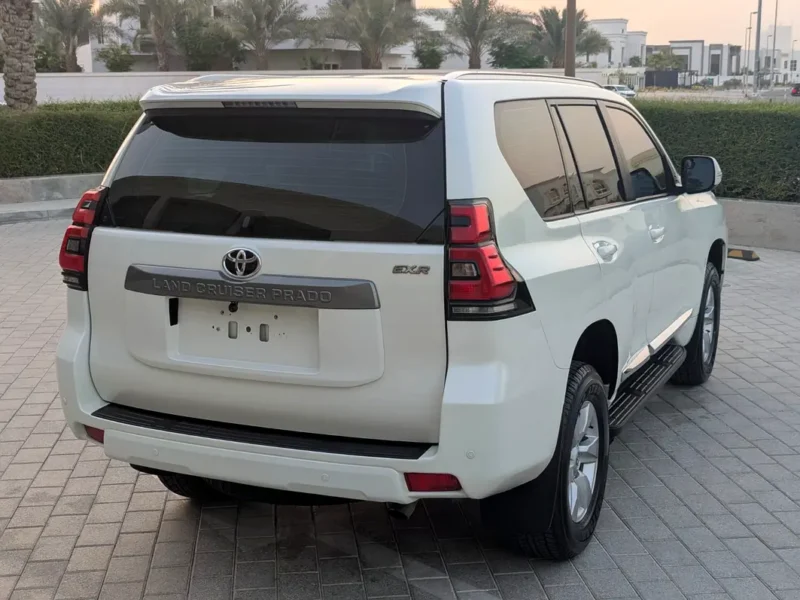 2019 Toyota Prado EXR 2.7 Litres 4 Cylinders Petrol Engine White Beige SUV GCC Specs