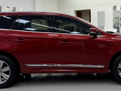 2016 Volvo XC60 Comfort 4 Cylinders Petrol Engine Red Black SUV GCC Specs Perfect Condition