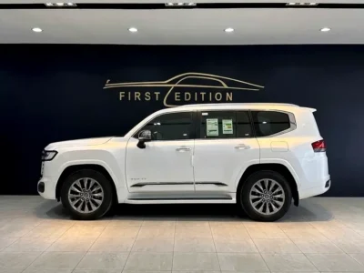 2026 Toyota Land Cruiser VXR 3.5L 6 Cylinders Hybrid Engine White Red SUV GCC Specs