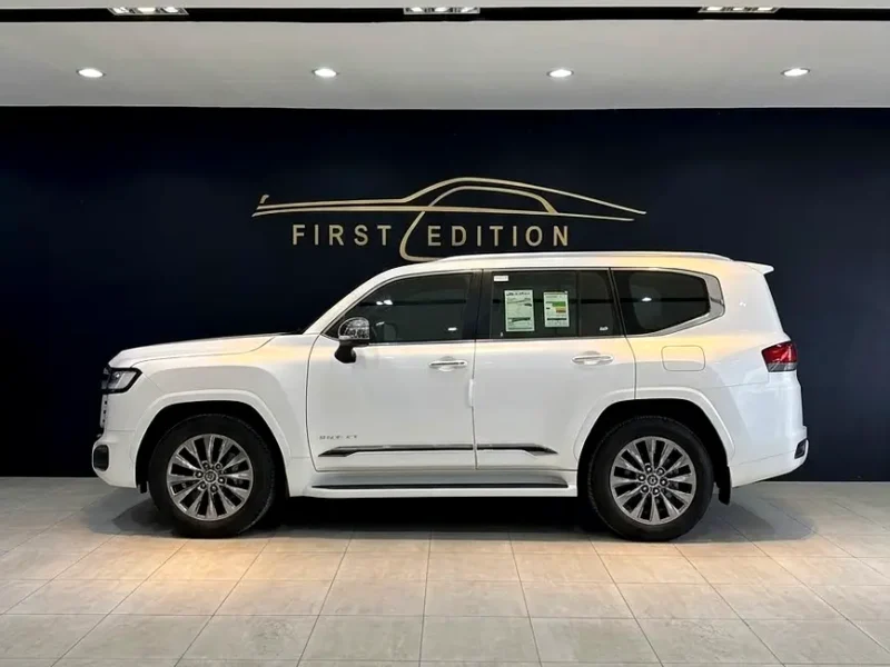 2026 Toyota Land Cruiser VXR 3.5L 6 Cylinders Hybrid Engine White Red SUV GCC Specs