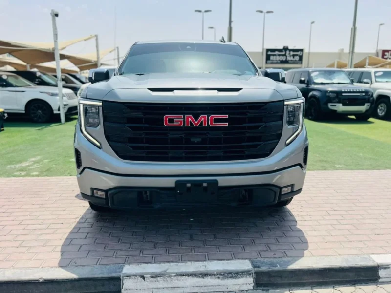 2023 GMC Sierra 1500 CREWCAB ELEVATION 5.3L V8 Petrol Engine Silver Beige Pickup Truck